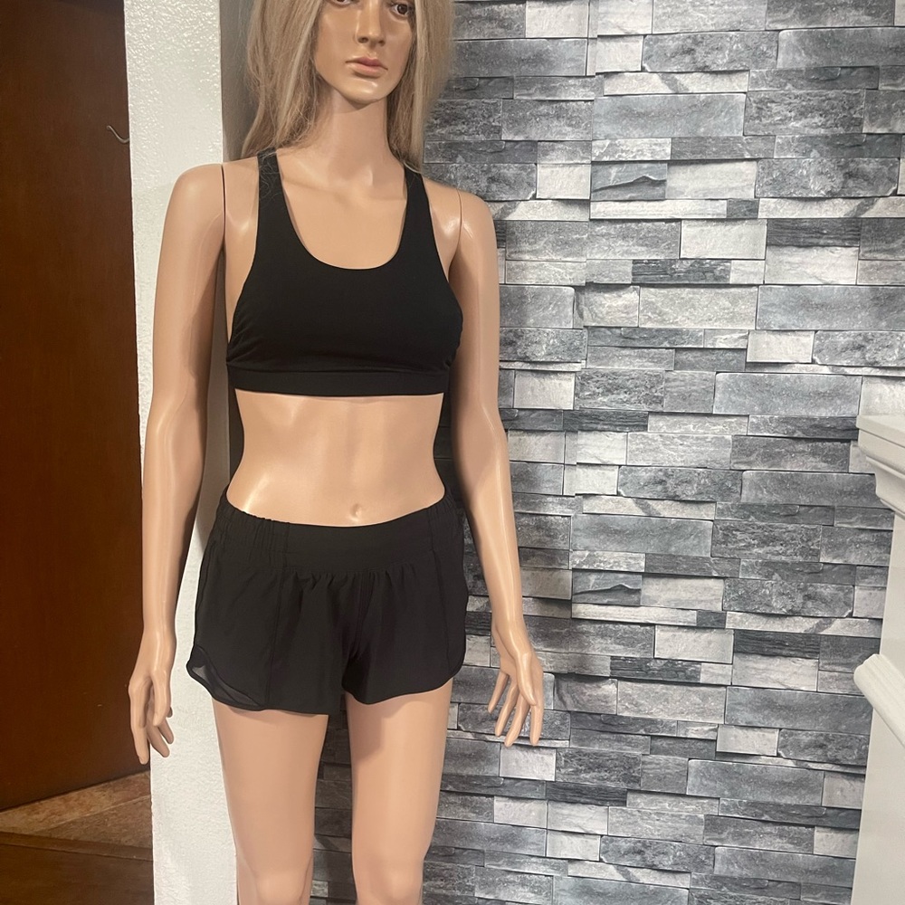 Lululemon" Hooty Hot Low Rise Short-Black - Picture 5 of 16